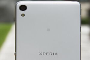Надёжная защита для Xperia XA
